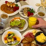 Carlton Boutique Hotel 4*