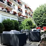 Carlton Boutique Hotel 4*