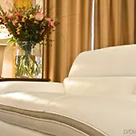 Hotel Carlton Boutique 4*