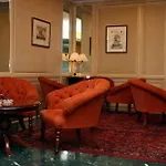 Carlton Boutique 4*