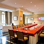 Carlton Boutique Hotel