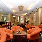Carlton Boutique Hotel 4*