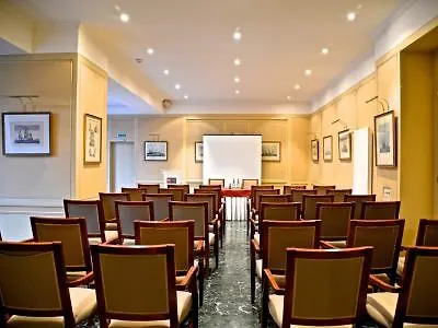 Carlton Boutique Hotel Лозана