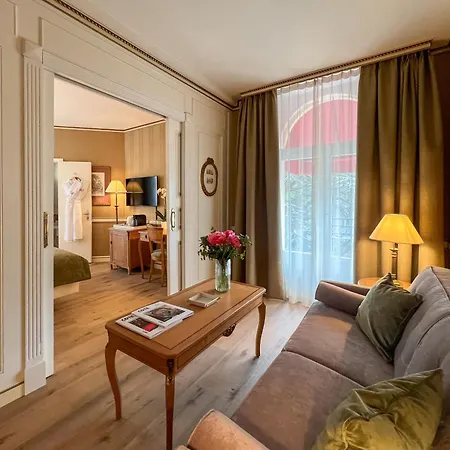 Carlton Boutique Hotel 4*
