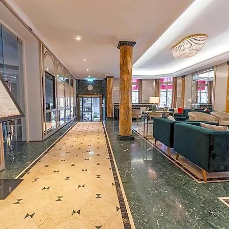 Carlton Boutique לוזאן