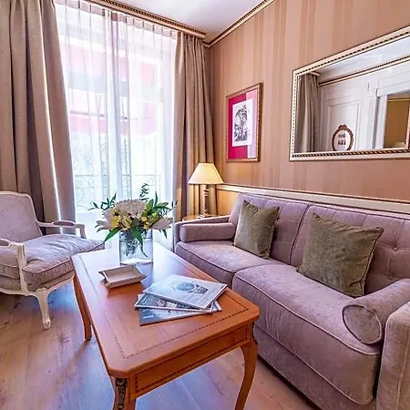 Carlton Boutique 4* לוזאן