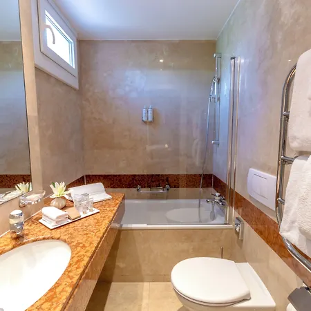Carlton Boutique 4* Лозана