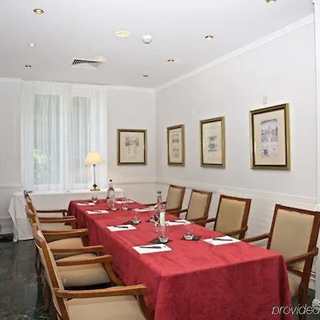 Carlton Boutique Ξενοδοχείο 4*