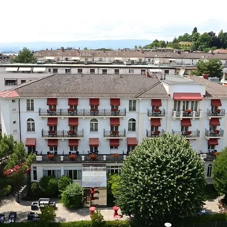 Carlton Boutique 4*