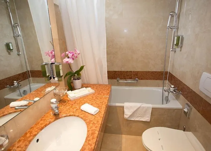 Hotell Carlton Boutique 4*