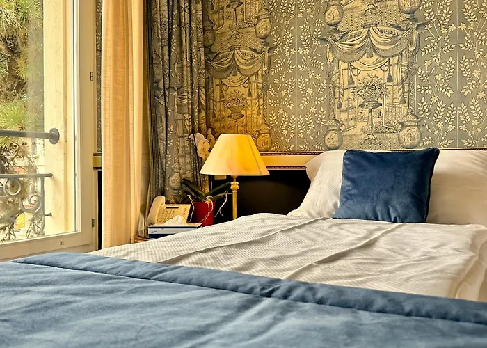 Carlton Boutique Hotell