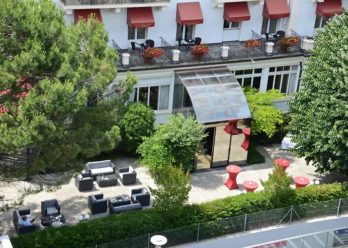 洛桑卡尔顿精品酒店 4*